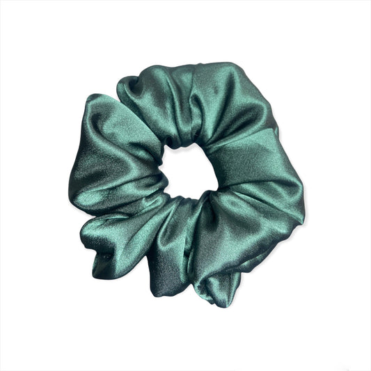 Grønn sateng scrunchie